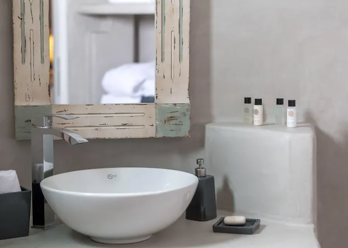 Cleo's Dream Daire Oia